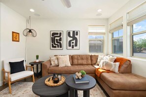 TV, offices - *NEW* Cozy Desert Oasis! Pool, Spa, Foosball! (Chandler)