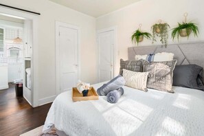 1 bedroom, iron/ironing board, travel crib, WiFi