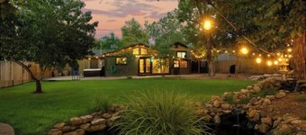 Oasis Backyard near Red Rocks: HotTub, GameRoom, Gym, FirePit & Vibes