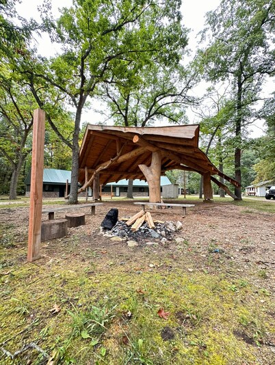 Studio Near Tippy Dam & Lake Michigan - Janix Escapes