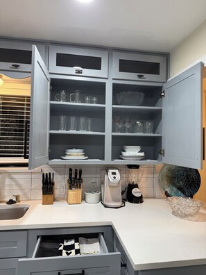 Microwave, oven, stovetop, dishwasher