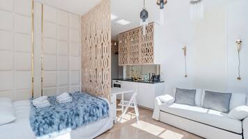 Silitysrauta/-lauta, Wi-Fi, vuodevaatteet