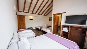 Chambre Familiale | Fer et planche à repasser, Wi-Fi gratuit