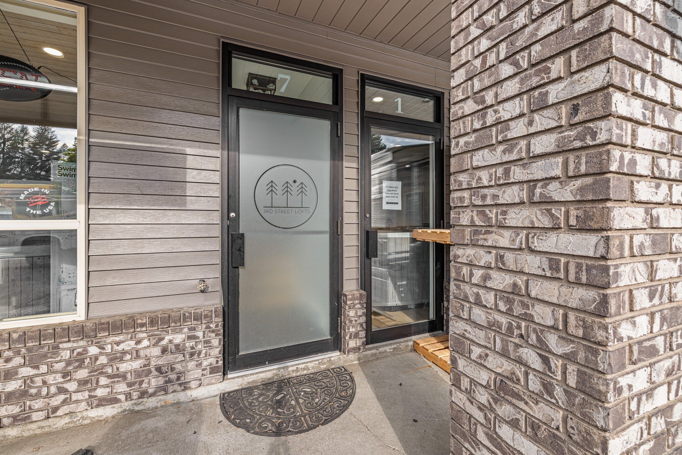 تفاصيل الفندق من الخارج