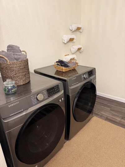 Family-Friendly 3BR/2BA Van Buren Home w/ Fire Pit & Starlink WiFi!