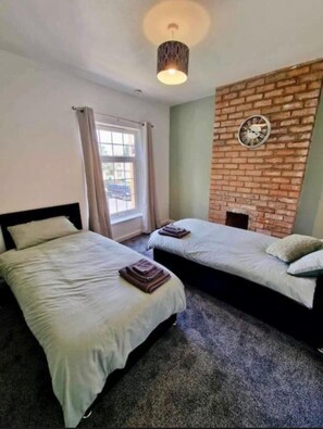2 habitaciones, wifi y ropa de cama