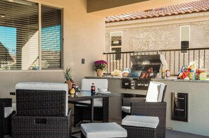 Outdoor dining