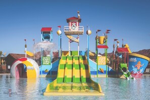 Children's area - Paradise Pool House 18, Private pool, Theater & Game Room, & Resort Access (Santa Clara)