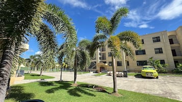 Standard Apartment, Resort View | Pemandangan taman