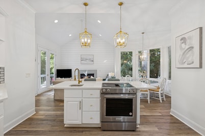 15 Heath Drive @ Palmetto Dunes | Private Pool | Bunk Room | 5 min to Beach |