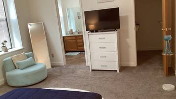 1 habitación, tabla de planchar con plancha, wifi y ropa de cama