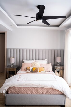 3 chambres, fer et planche à repasser, accès à Internet, literie fournie