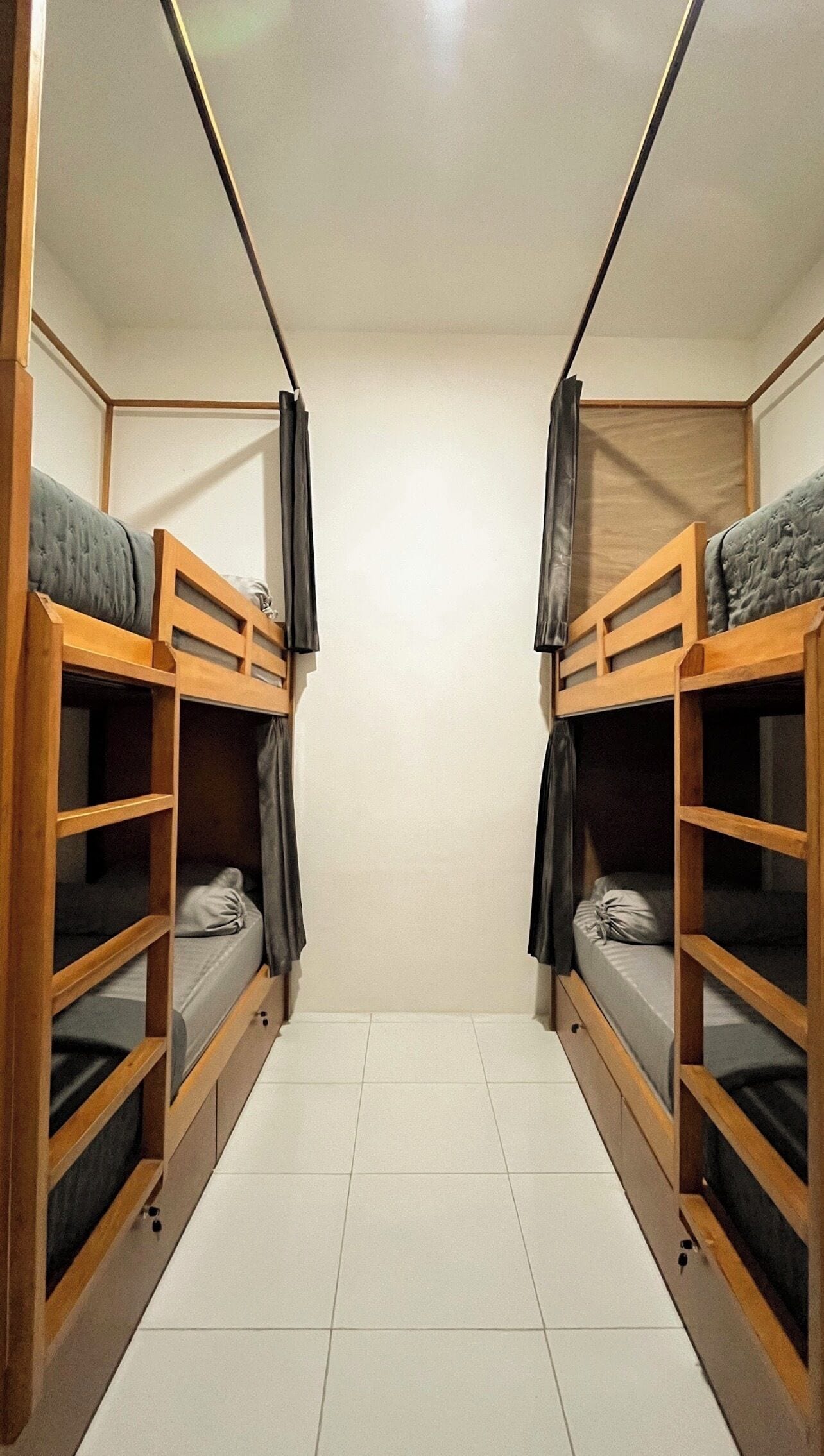 Down duvets, free WiFi, bed sheets