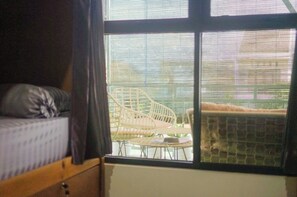 Shared Dormitory, Mixed Dorm | Down duvets, free WiFi, bed sheets - TWD hostel (Malang)
