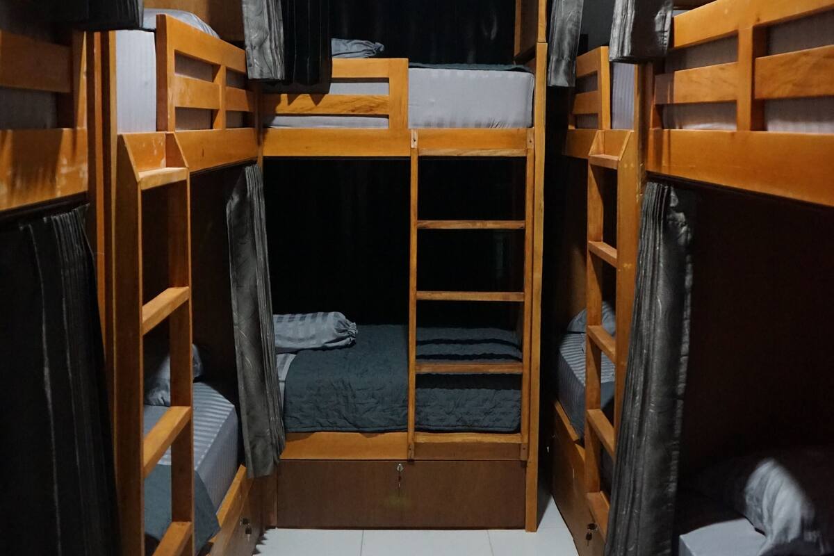 Basic Shared Dormitory, Mixed Dorm