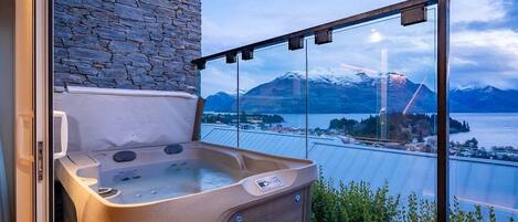 Bain à remous extérieur