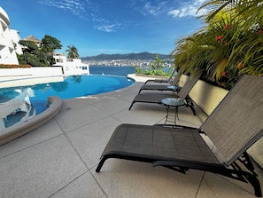 Pool - Condo with spectacular view of the Acapulco bay (Acapulco de Juárez)