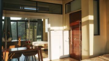 5 室のベッドルーム、WiFi、ベッドシーツ