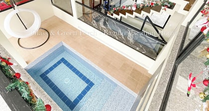 Charming 5-bedroom Villa in Baguio with Heated Dipping Pool :Glass & Green Perch