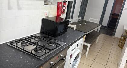 Cozy London House Retreat