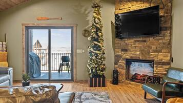 Smart TV, fireplace, DVD player