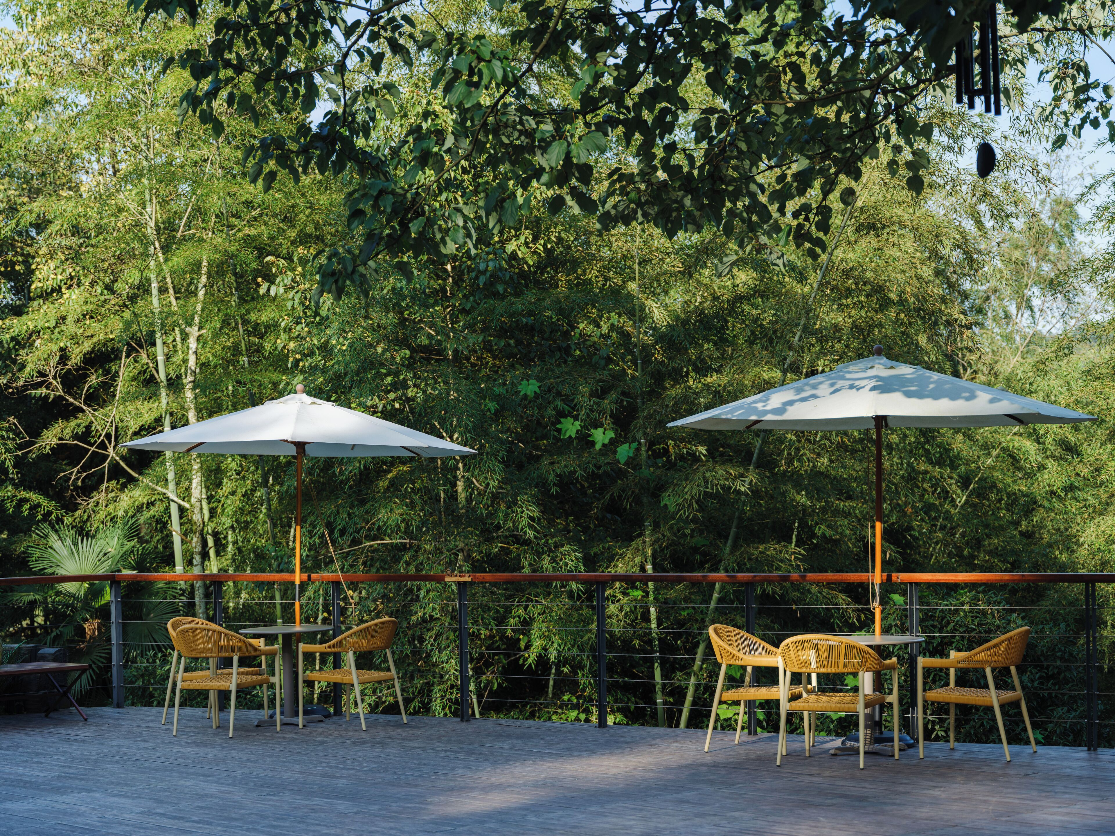 Tempat makan outdoor