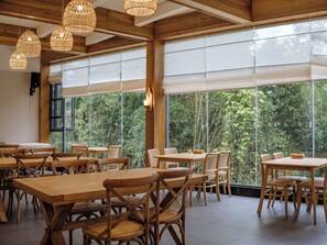 Restaurant - Qingcheng Mountain Jiuxipo (Chengdu)