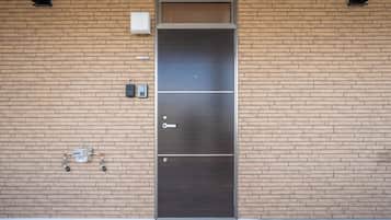 Entrada al alojamiento