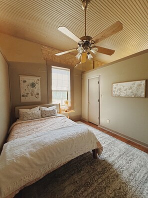 3 habitaciones, wifi gratis y ropa de cama