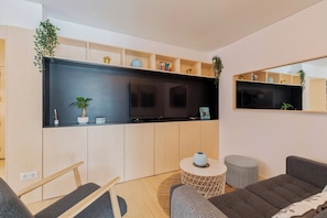 TV