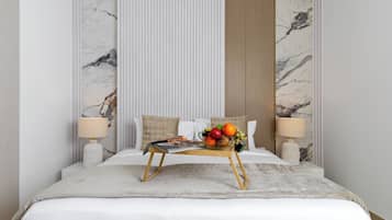 Deluxe Apartment, Non Smoking, Canal View