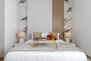 Caja de seguridad en la habitación y cortinas blackout