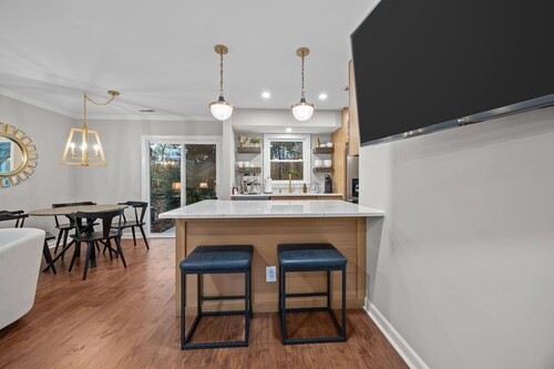 Newly renovated townhome. 2 King beds with on suites.