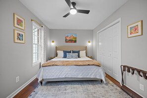 2 soverom, strykejern/-brett, wi-fi (inkludert) og sengetøy