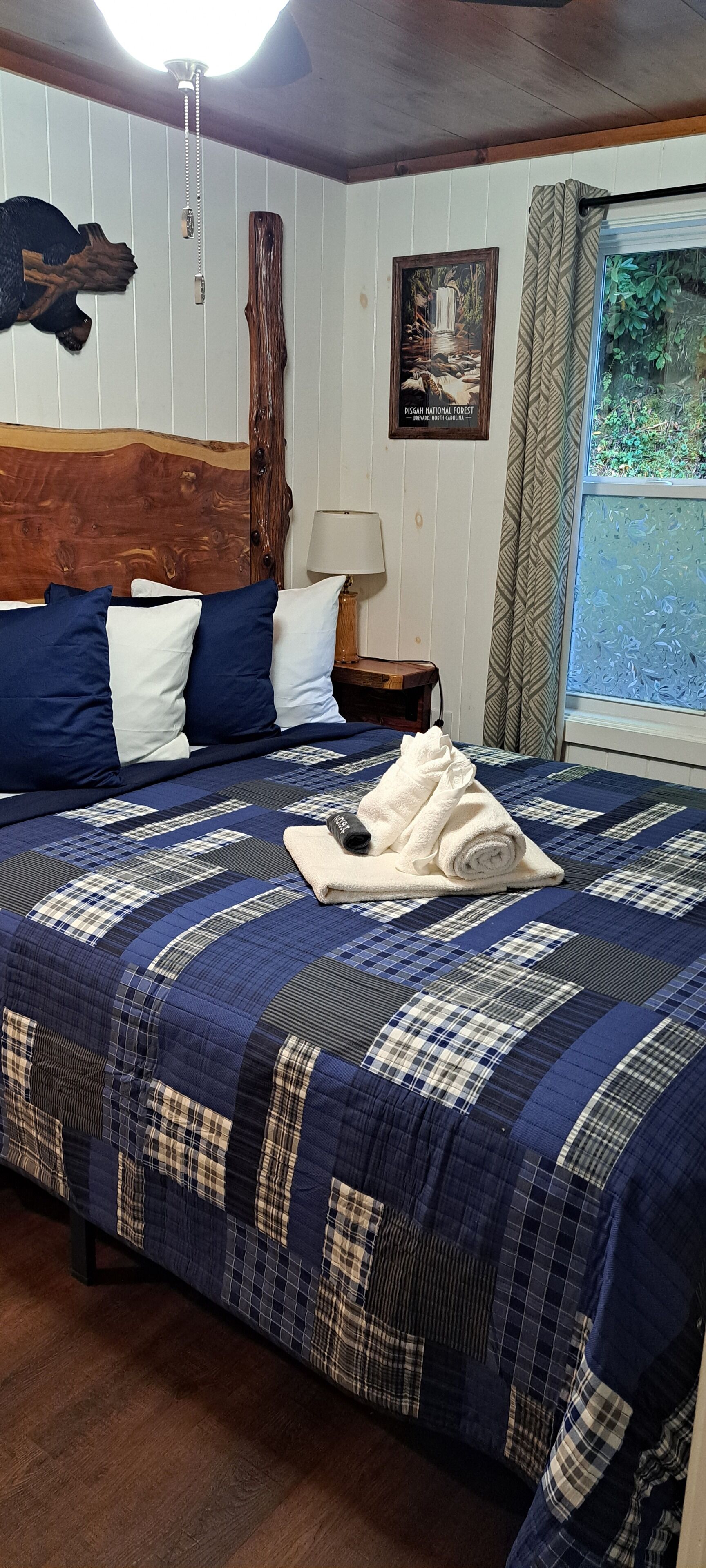 2 bedrooms, desk, free WiFi, bed sheets