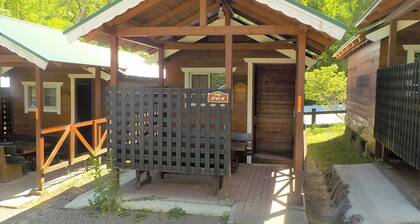 Gujohachimanshizenen - Bungalow