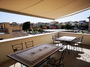 Outdoor dining - Cielo D'Alcamo downtown - White Mulberry (Alcamo)
