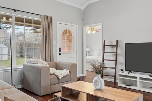 Charming 3-bedroom home in Waco!