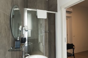 Hair dryer, towels