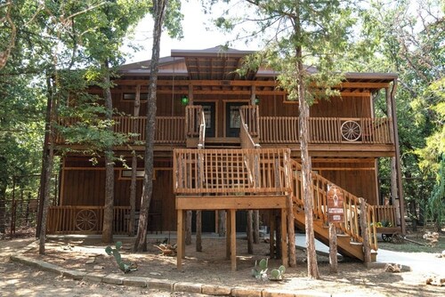 King Ranch -Stay with Puzzles and Jigsaw the Giraffe