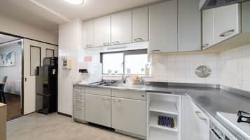 Microwave, stovetop