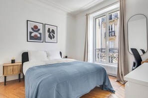 2 chambres, fer et planche Ă repasser, Wi-Fi, literie fournie