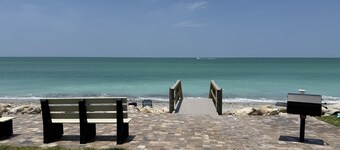 Tamarind – 2BR Condo with Lemon Bay Views