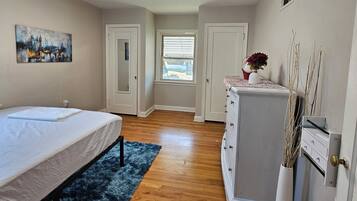 2 dormitoris, escriptori i wifi gratuïta