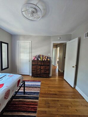 2 bedrooms, desk, free WiFi