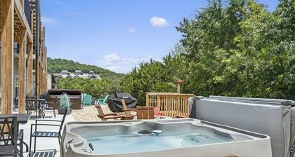 LakeFront+IndoorPool+HotTub+Rooftop Deck+FirePit