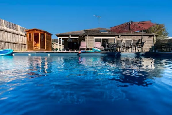 Pool - Pool & Spa | Pet Friendly | Foxtel | Beach Nearby (Ocean Grove)