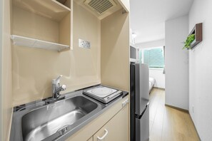 Fridge, microwave, oven, stovetop - CHARMANT 2C (Minamifurano)