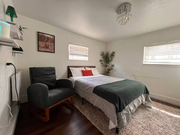 1 bedroom, iron/ironing board, WiFi