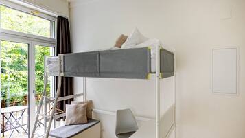 Bügeleisen/Bügelbrett, WLAN, Bettwäsche